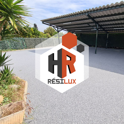 Résilux est une entreprise spécialisée dans la rénovation extérieure en moquette de marbre
